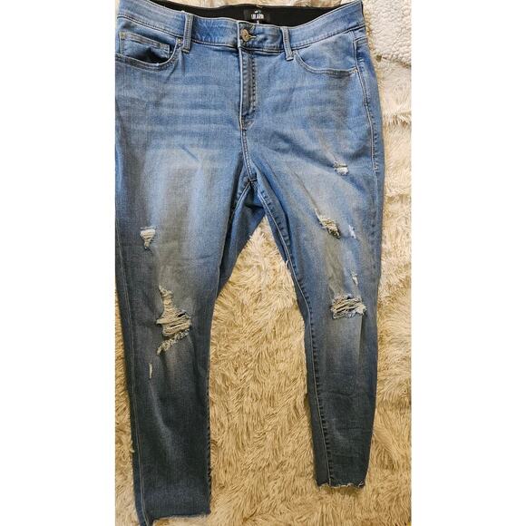 LULAROE Jeans Womens 36 Magic Waist Stretch Style L-161367 Cropped Distressed - Picture 1 of 16